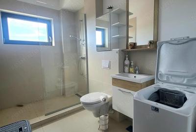 Vand apartament semicentral [bloc nou] - 2