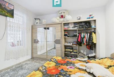 Două case, curte mare, lângă Castelul Corvinilor - 4