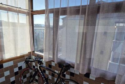 Apartament cu 3 camere decomandat în Păcurari - 2