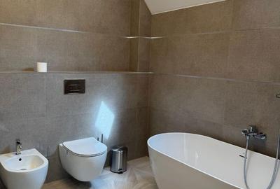 Casă cu 4 camere în Central - 3