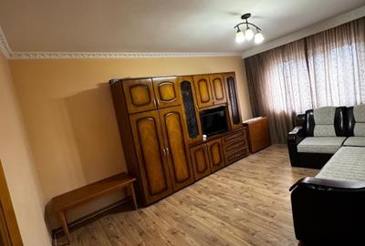 Apartament cu 2 camere decomandat în C5