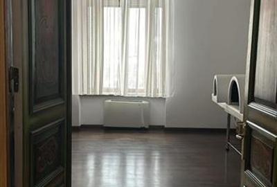 Casă cu 13 camere cu Teren 1686 Mp în Ultracentral - 5