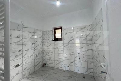 Casă cu 3 camere cu Teren 360 Mp în Micești - 2