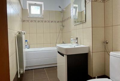 Apartament cu 3 camere semidecomandat în Dărmănești - 2