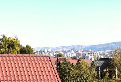 Locuință cochetă la mansardă, cu balcon și boxă de depozitare - 16