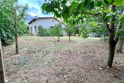 Casă cu 6 camere cu Teren 1000 Mp în Central - 11