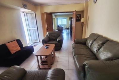 Apartament cu 4 camere decomandat, mobilat în Unirii