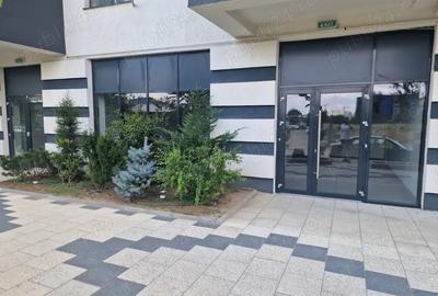 Spațiu comercial, de 87 mp, în Central - 3