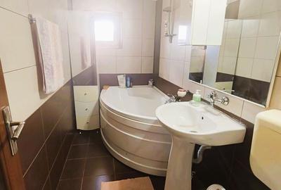 Apartament cu 3 camere decomandat în 13 Septembrie - 8