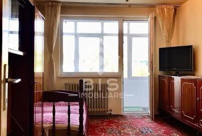 Apartament cu 3 camere decomandat, mobilat în Decebal - 1