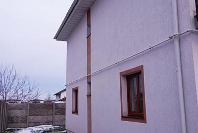 Duplex cu 5 camere cu Canalizare în Beceni - 5
