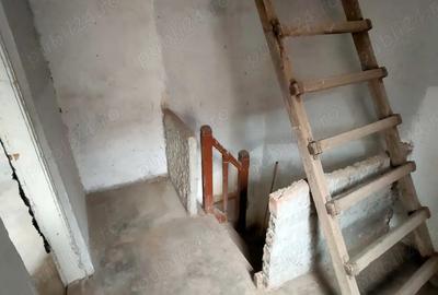 Casă cu Teren 115 Mp în Central - 2