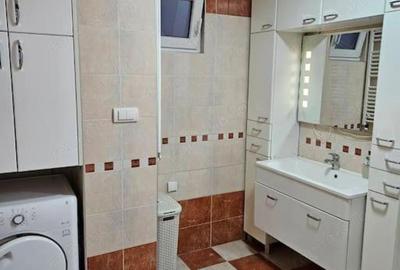 Apartament de inchiriat 2 camere in zona 13 Decembrie - 1