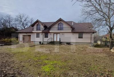 Casă cu 5 camere cu Teren 1590 Mp în Luna - 18