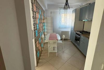 Apartament cu 2 camere semidecomandat în Central - 1