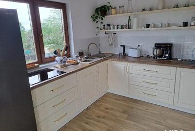 Casă cu 3 camere cu Teren 6000 Mp în Central - 3