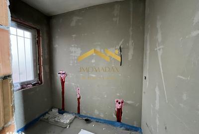 Casă cu 4 camere cu Teren 400 Mp în Sânmihaiu Român - 8