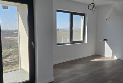 Casă cu 4 camere în Focșănei - 8