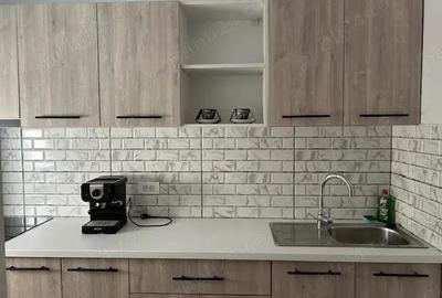 Vindem Apartament cu o camera Bloc NOU + 2 parcari private! - 1