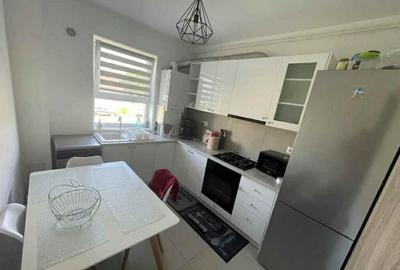 Apartament 2 camere, decomandat - zona Tractorul - 3