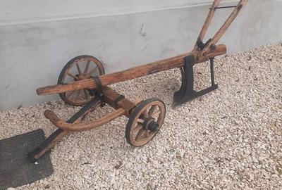 Teren de 600 mp, în Central - 3