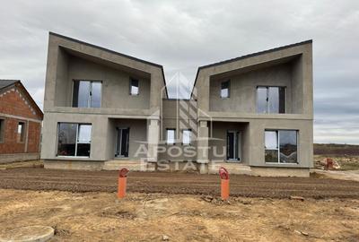 Duplex cu 4 camere cu Canalizare în Ghirodei - 3