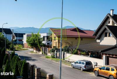 Casă cu 4 camere cu Canalizare în Centrul Istoric - 2