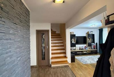 Casă cu 4 camere cu Teren 250 Mp în Domnești - 9