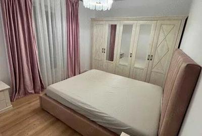 Apartament cu 3 camere semidecomandat în Central - 1