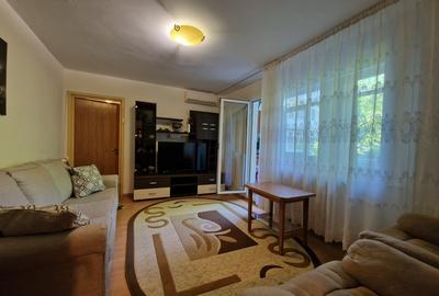 De Vanzare! Apartament cu 3 camere (Str.Vatra Dornei) - 4