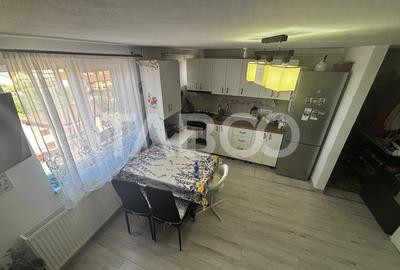 Apartament decomandat vanzare 2 camere 76 mp zona Tiglari - 2