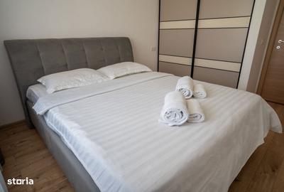 Apartament cu 3 camere decomandat în Tractorul - 10