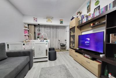 Pre? bun! Garsoniera gata de locuit in zona 9 Mai - 1