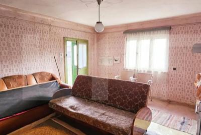 Casă cu 2 camere cu Teren 1223 Mp în Bicfalău - 4
