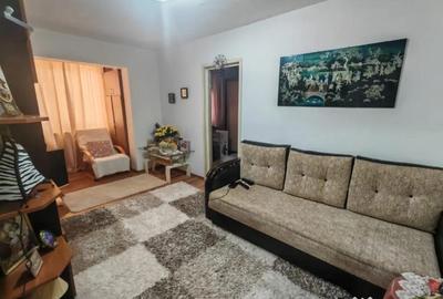 Apartament cu 2 camere semidecomandat în Km 4