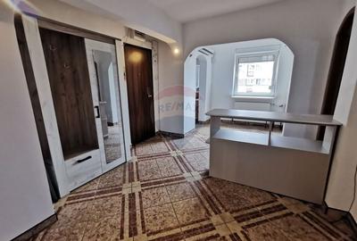 Apartament cu 4 camere de inchiriat in zona Decebal - 9