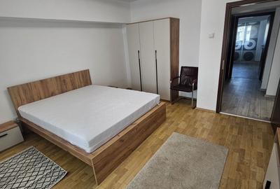 Apartament cu 3 camere decomandat în Decebal - 5