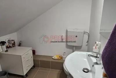 Casă cu 5 camere cu Teren 183 Mp în Central - 16