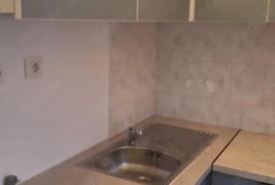 Garsonieră decomandată în Grădiște