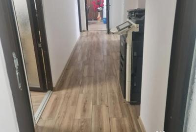 Spațiu comercial, de 133 mp, în Central - 9