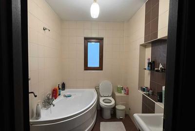 Casă cu 4 camere în Central - 3