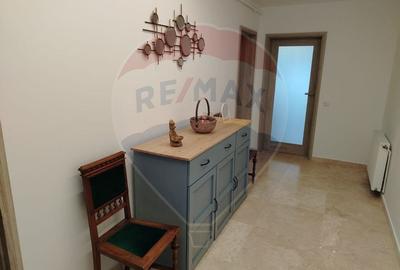 Apartament cu 3 camere de închiriat, zona Răzoare - 6