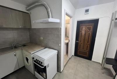 Garsonieră decomandată în Central - 1
