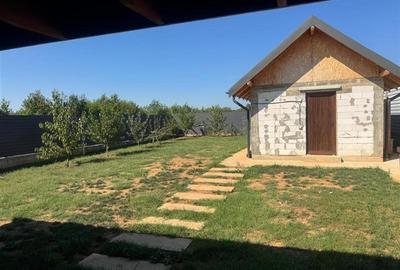 Casă individuală cu 4 camere cu Canalizare în Est - 9