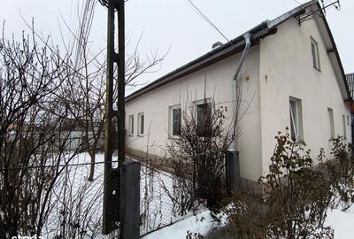 Casă cu 4 camere în Fetești - 15