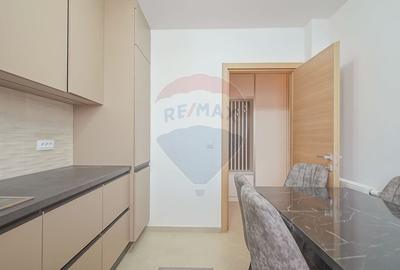 Apartament cu 3 camere decomandat, mobilat în Tractorul - 2