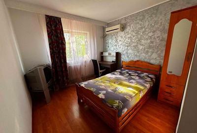 Apartament cu 3 camere decomandat în Canta - 1