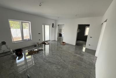 SUPEROFERTA! Casa la sol 3 camere teren 315 mp, 126.000 eur, zona C Valu lui Tr! - 3