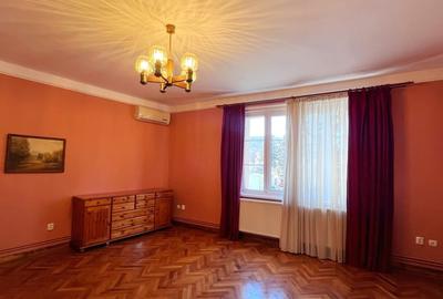 Apartament cu 3 camere decomandat, mobilat în Central - 2