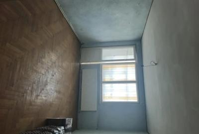 Apartament cu 3 camere decomandat în Central - 2